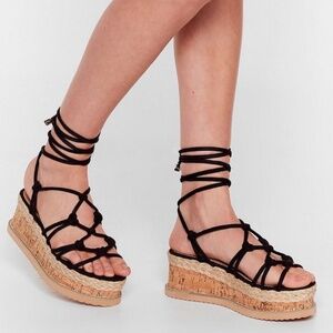 NIB Woven Strappy Platform Sandals